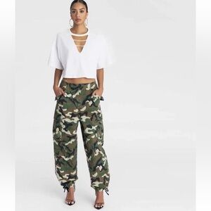 KBB by KAHLANA Mid-Rise Straight Leg The Cargo Jogger pants dark camo small new